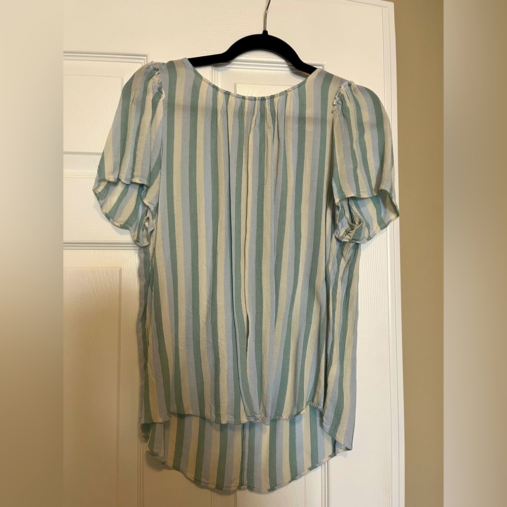 Short sleeve blouse